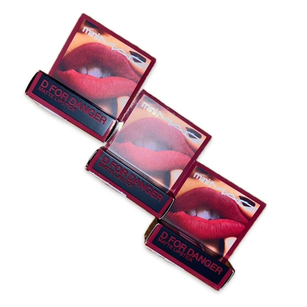 mini MAC Lipstick shade D For Danger